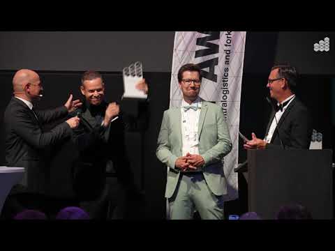 IFOY WINNER 2023 - SoftEXO Lift - HUNIC