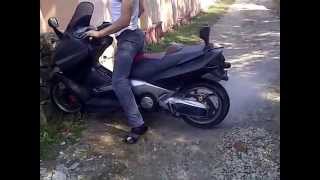 preview picture of video 'Yamaha TMAX Corjeuti'