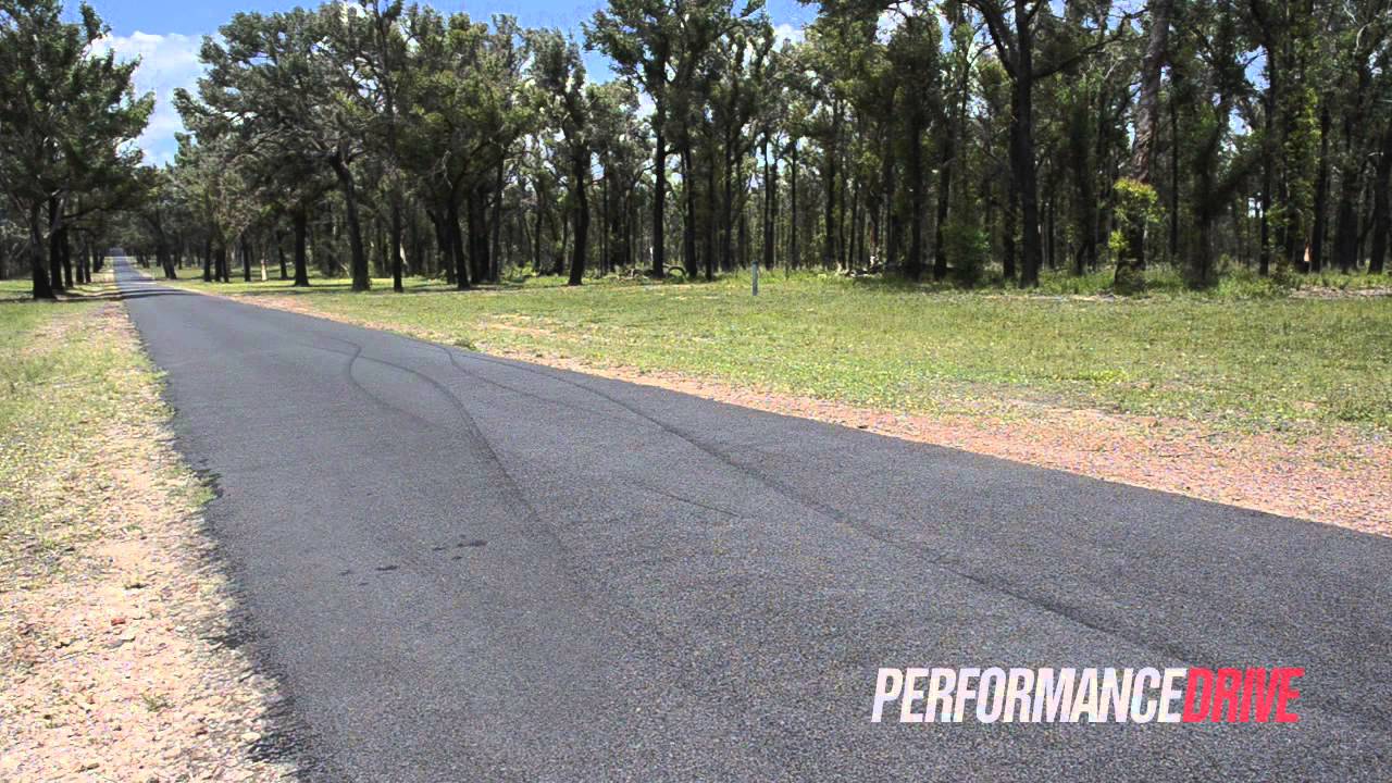 2014 Infiniti Q50 GT 2.0t 0-100km/h & engine sound