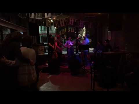 Sally O'Briens 3/22/18 (Somerville, MA)