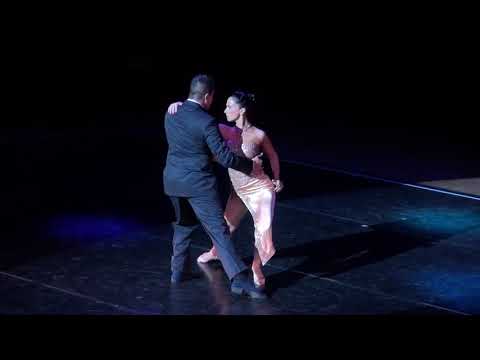 Carla Mazzolini  & Gaspar Godoy Derecho Viejo