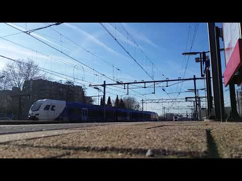 Einfahrt am Bahnhof Heerlen der RE18 nach Aachen hbf