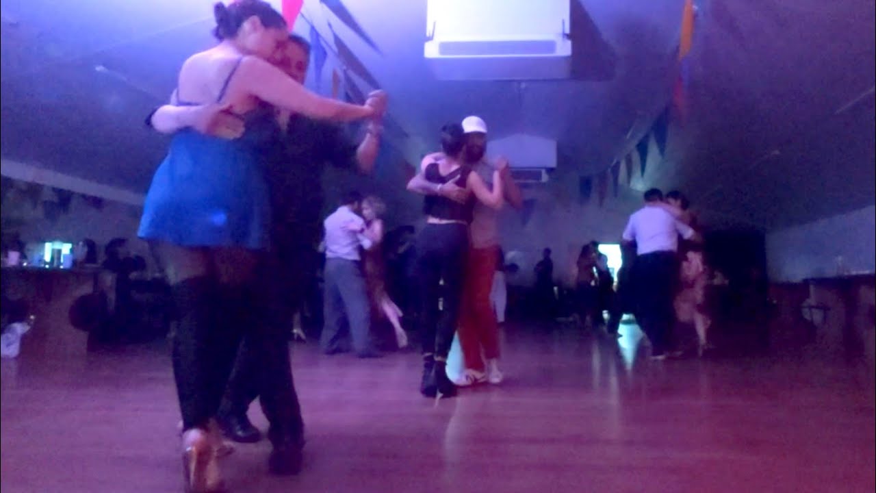 Solo Tango Orquesta Rusa🇷🇺TDJ Cristian Ledesma🌟 en la Milonga Derecho Viejo de Tierra del Fuego🇦🇷