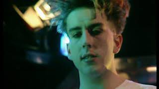 Fun Boy Three feat. Bananarama -  It Ain’t What You Do, It’s The Way That You Do It (TOTP 1982)