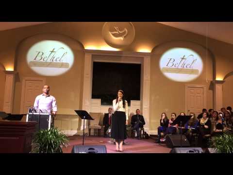 Andreea Mois -  O veste-am adus [Live]