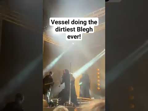 Vessel doing the dirtiest Blegh ever! #sleeptoken #worship