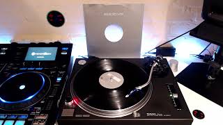 Force Majeure - Out Of My Mind (Original Mix)
