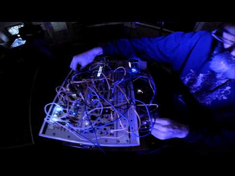 Modular synth set by r.domain. Live dark ambient/industrial.