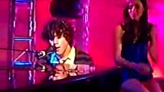 Jonas Brothers - New Song at Private Party `` Won&#39;t Let You Go ``