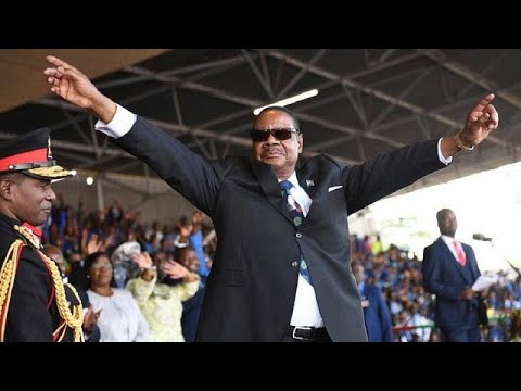 Malawi president, ministers take 10% salary cut to fight coronavirus