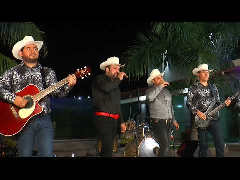 mi primer amor luceros jr ft la bertiniza de culiacan ...