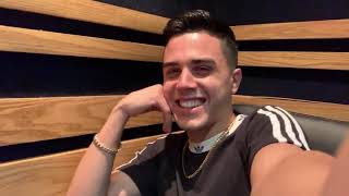 Me Siento Bien Remix (Live)