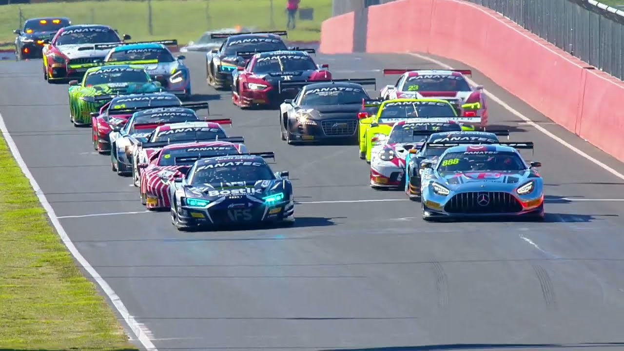 2021 Fanatec GT World Challenge Australia powered by AWS, Bathurst rewind, Race 2 start