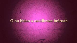 Tha Mo Ghaol Air Àird A&#39; Chuain - LYRICS