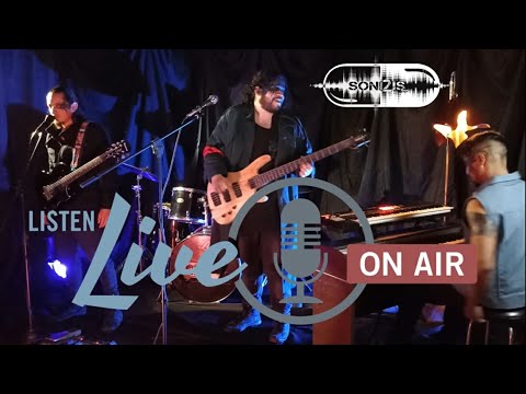 Jorginho de Sonidosis en la Vitrola