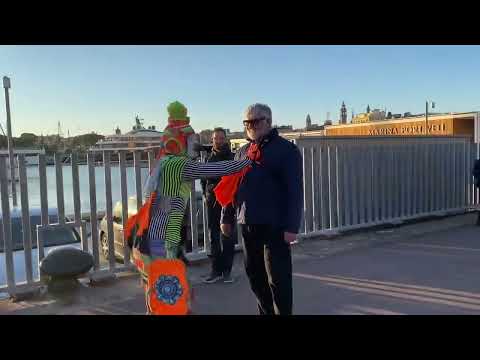 A great Karcocha improvisation in Barcelona, Spain