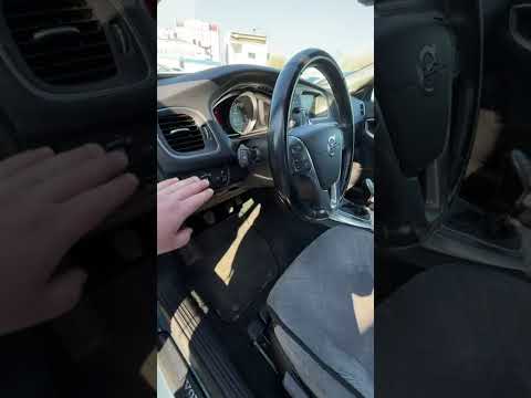 фото volvo v40 ii 0