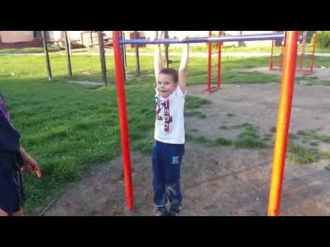 3 years old Street Workout