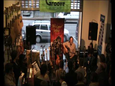 PART 2 - Chris Peeters (De Laatste Show Band) demonstreert Hagstrom bij Groove Music Shop (Lier)