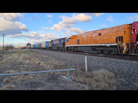 3BM4 With The Ghan-Great Southern Painted NR Class Locomotives