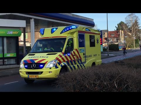 10x Ambulance's, 2x Rapid Responder en MICU met spoed in Nijmegen