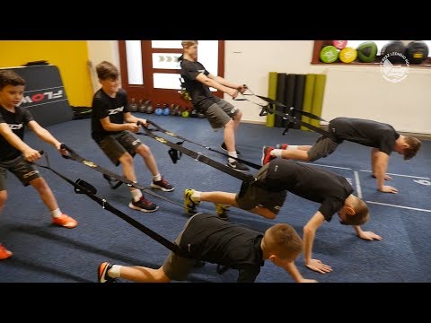 Tohle není trénink smíchu. Dvě hodiny plné her pro mladé hokejisty