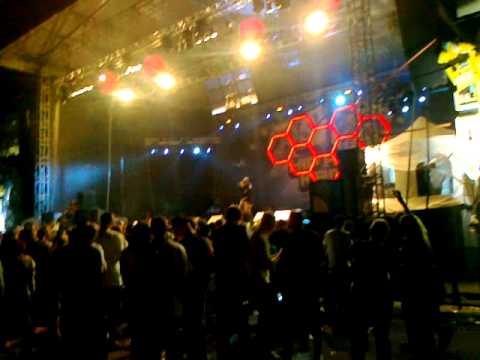 Sat l'artificier (Fonky Family) feat Le Turf Hip Hop Kemp 2010 mobile