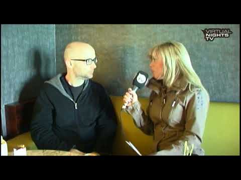 Julia Goldstern Hosting