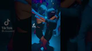 女同士の絡み合い