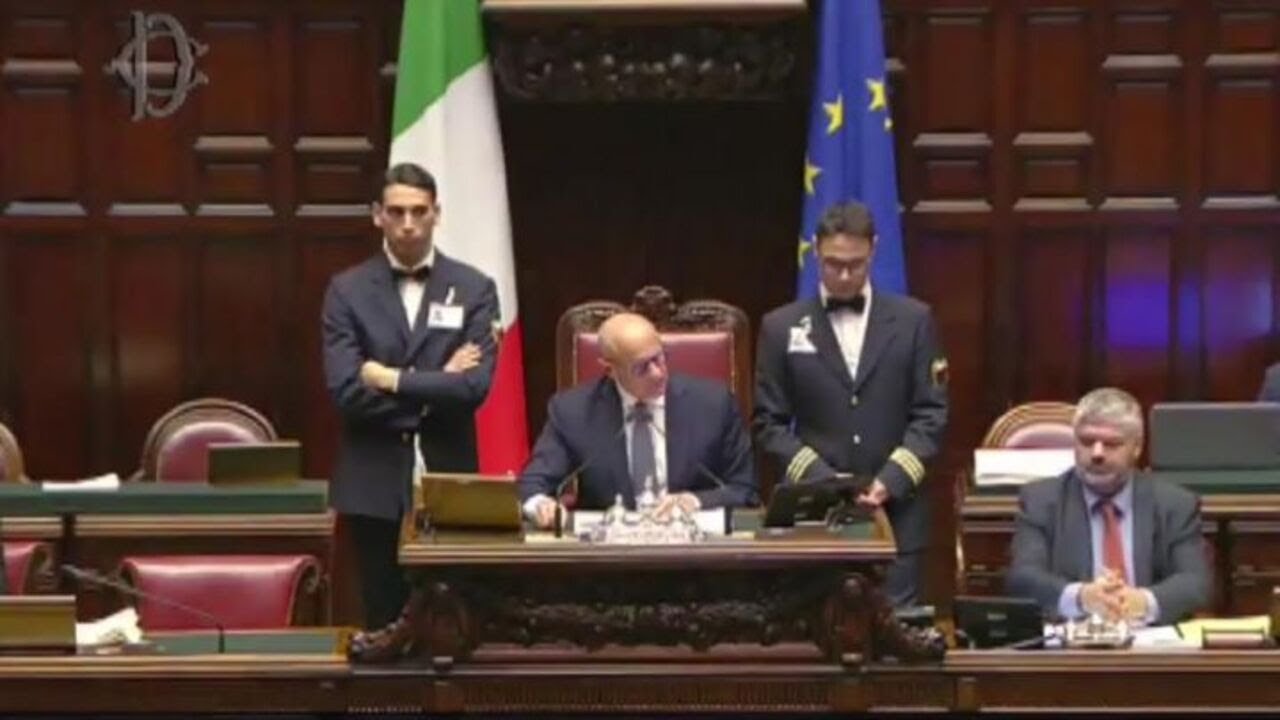 Professioni sanitarie, Schillaci: Valutiamo proroga di un anno per sospensione vincolo esclusività