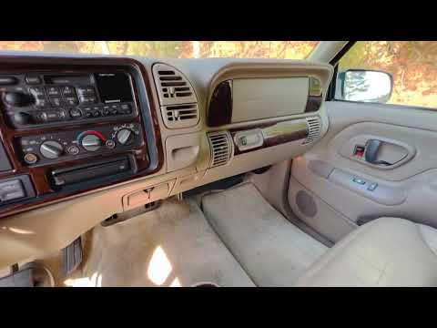 1999 Chevrolet Tahoe LT Interior/Driving