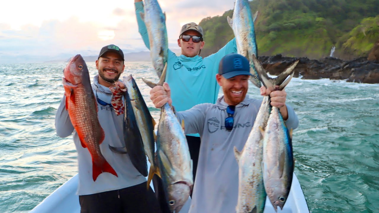 Panga Fishing a Remote Coast in Panam for Dinner [CATCH & COOK]