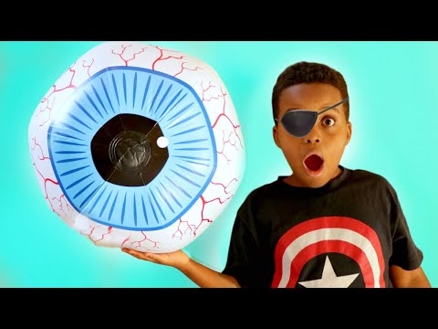 Shiloh's EYEBALL POPS OUT - Shasha and Shiloh - Onyx Kids