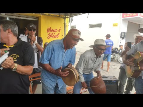 SAMBA NA FEIRA LIVRE DO BRAVO(SERRA PRETA BAHIA) BOM BATUQUE!