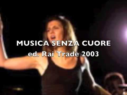 FABRIZIO DE ROSSI RE & PAOLA CORTELLESI : MUSICA SENZA CUORE clip Garrone