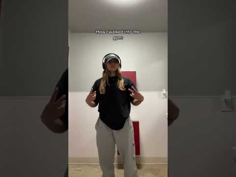 Muscle Mommy Bulking #shorts #viral #foryou #muscle #mommy #cute #thickness #bulk