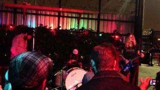 True Widow Sunday Driver