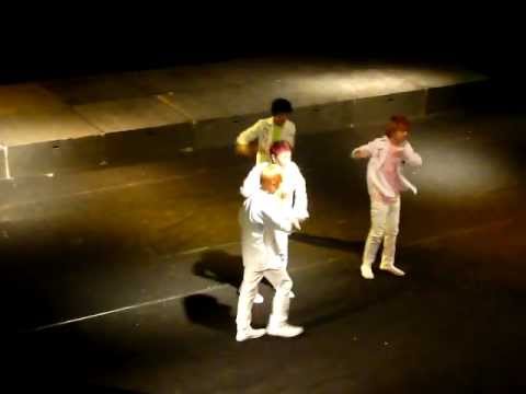 b-friends (cover dance of boyfriend) perform at RRI part1.mp4