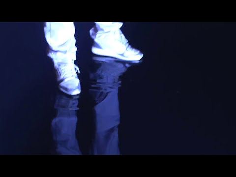 Element Black - Es Que Soy Una Maquina [Official Video]