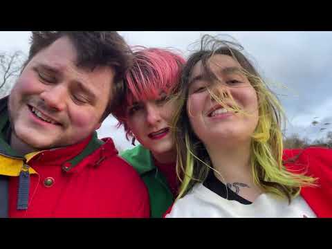 Tiger At The Drugstore - Skating Polly