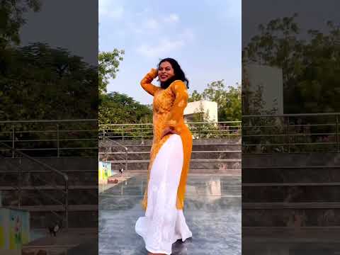 Sai lahari cherukuthota  hi chaka chaka chaka dance
