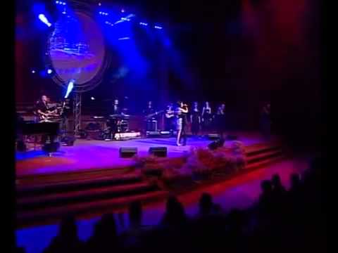 Neda Ukraden & Vlado Kalember - Jos me jednom zagrli - Live - (Lisinski Zagreb 2008)