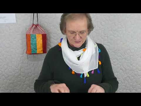 2 1/2" strips projects - Project 12 - Round Drawstring Bag