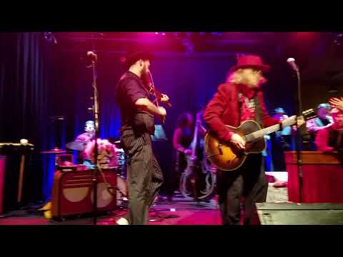 Squirrel Nut Zippers - Pensacola "Ghost of Stephen Foster"
