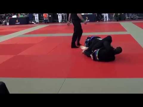 Cselőtei Tamás vs. ??? @ 2014 London Open -88kg GI (2nd Fight)