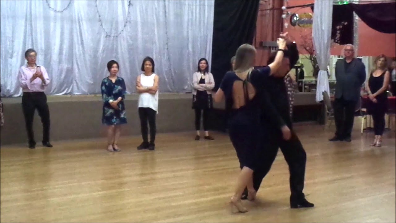 Argentine Tango Figure: Tango Mundial Champion Lorena Gonzales: Cadenas- Sacadas-Soltada Atrapedita