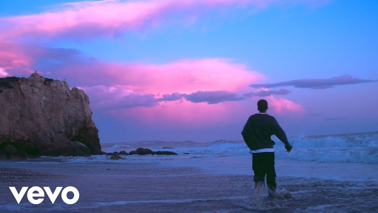 Levent Geiger - YEAH (Official Visualizer)