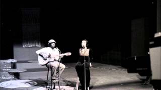Elis Regina e Milton Nascimento - Conversando no bar