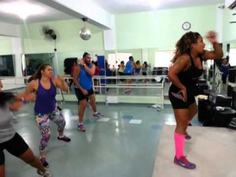 Aula de Zumba 04