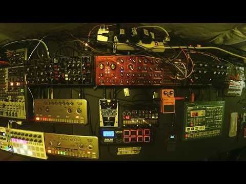 TT-303 Neutron EA-1 ModelD DFAM TT-78 Beats MPX8 - Live Techno Jam - 2019-07-03